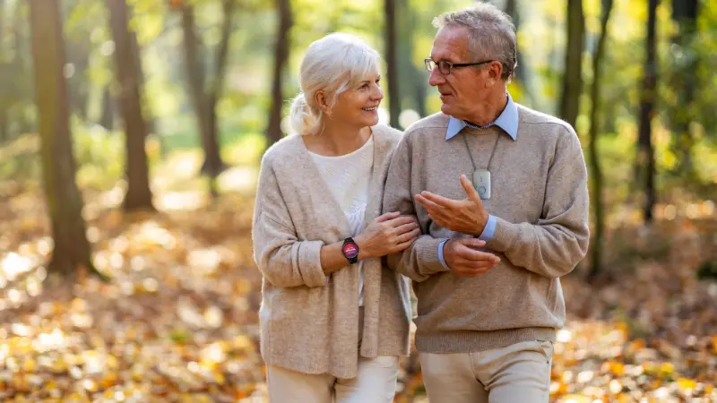 Medical Alert Systems vs. Apple Watch Series: A Comprehensive Guide